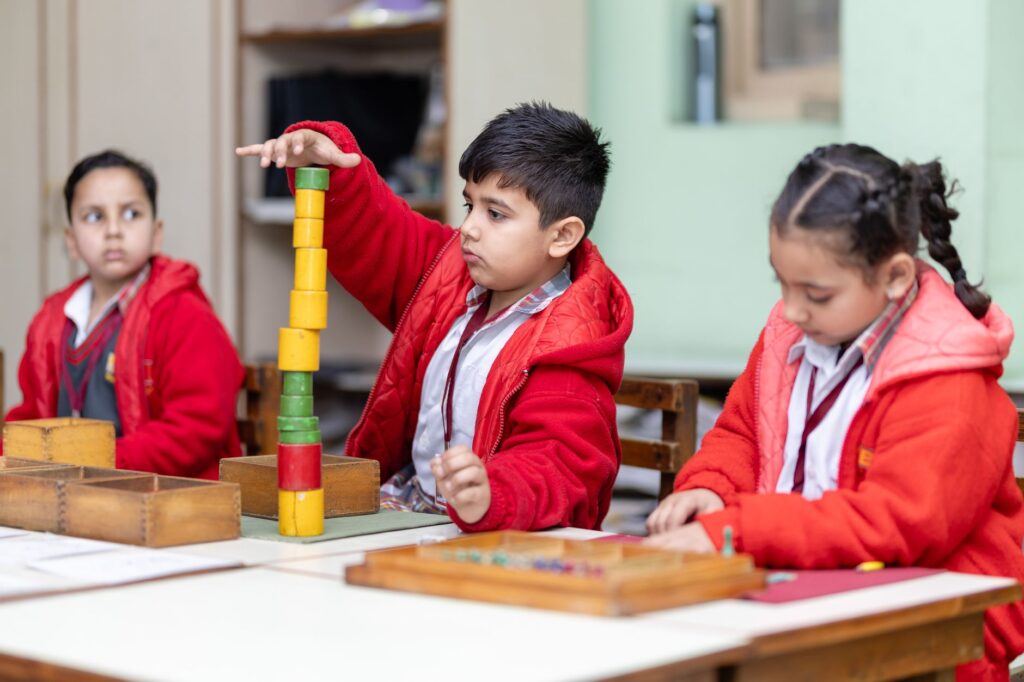 children learning online resources