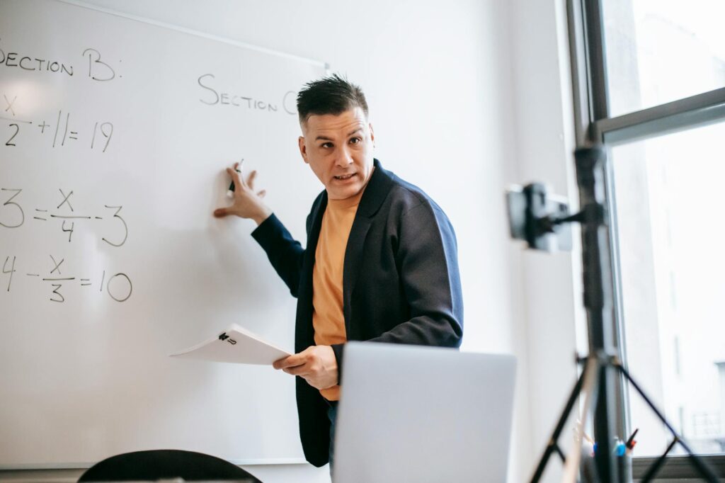 online teacher communication